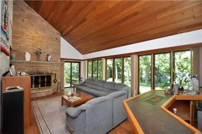 43 Slalom Gate Road, Collingwood, ON L9Y 3Z2