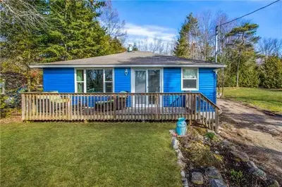 2220 Lakeshore Road E, Oro-Medonte, ON L0L 1T0
