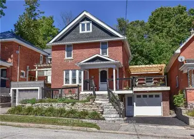 Duplex in Orillia