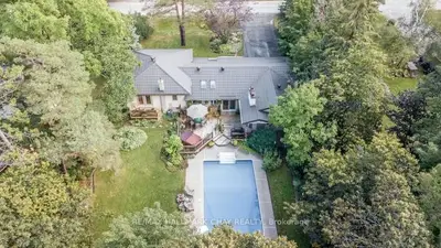 210 JEAN Street, Barrie, ON L4N 7S9