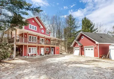 Detached in Wasaga Beach