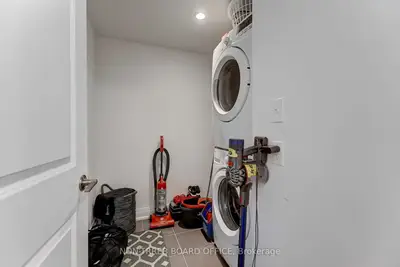 Condo Apartment in Barrie