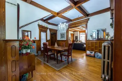 695 Dominion Avenue, Midland, ON L4R 1R9