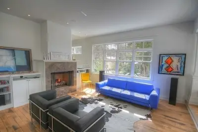 63 St Lawrence Street, Collingwood, ON L9Y 4T3