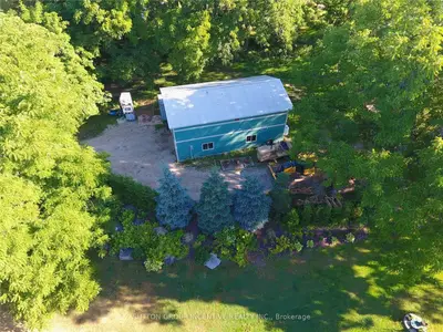 Detached in Clearview