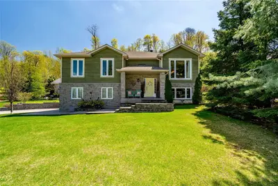 1 HILLSIDE Court, Oro-Medonte, ON L0L 2L0