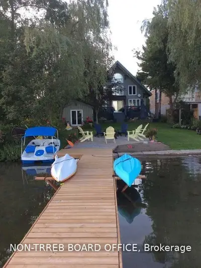 Detached in Springwater