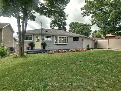 2259 Lakeshore Road E, Oro-medonte, On L0l 1t0