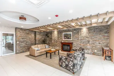 354 Atherley Road 701, Orillia, On L3v 0b8