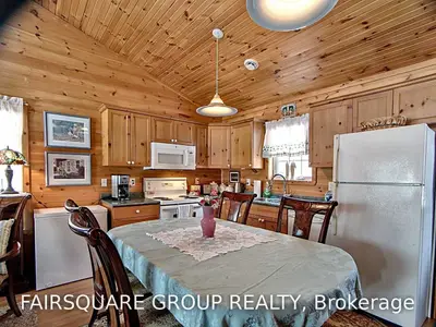 36 Cabin Crescent, Wasaga Beach, ON L9Z 1X7