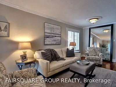 25 Neelands Street, Barrie, ON L4N 7A1