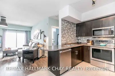 720 YONGE Street 313, Barrie, ON L9J 0G9
