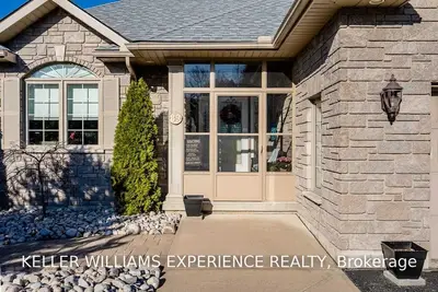 89 Poyntz Street, Penetanguishene, ON L9M 1N9