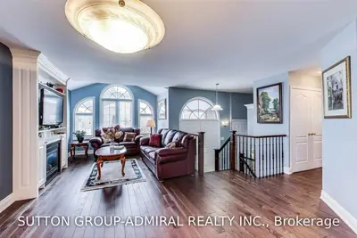 164 WILDWOOD Trail, Barrie, ON L4N 7Z7