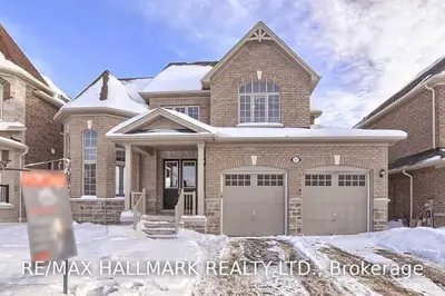 117 Victoria Wood Avenue, Springwater, ON L9X 1Z8
