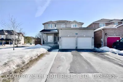 1 PENVILL Trail, Barrie, ON L4N 1T7