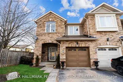 478 Regent Street 13, Orillia, ON L3V 4E3