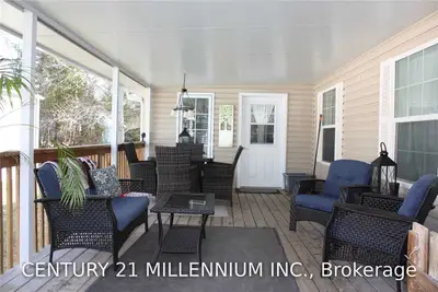 92 Georgian Glen Drive, Wasaga Beach, ON L9Z 1K8