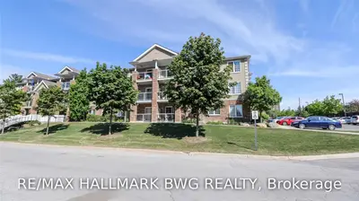 43 COULTER Street 4, Barrie, ON L4N 6L9