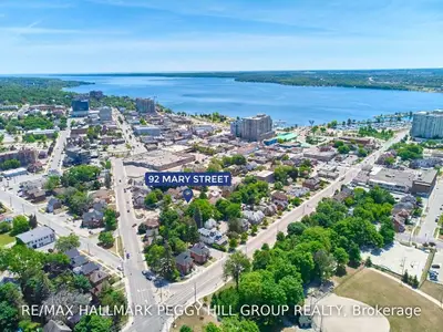 92 MARY Street, Barrie, ON L4N 1T1