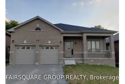 39 Beausoleil Drive, Penetanguishene, ON L9M 0V8