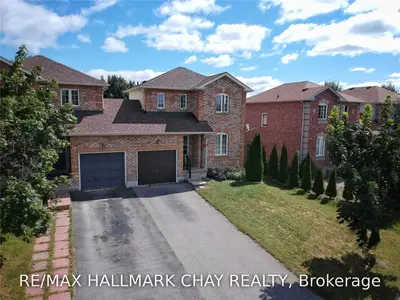 135 HOLLY MEADOW Road, Barrie, ON L4N 9Z6