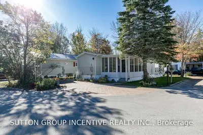 17 Topaz Street, Wasaga Beach, ON L9Z 1X7