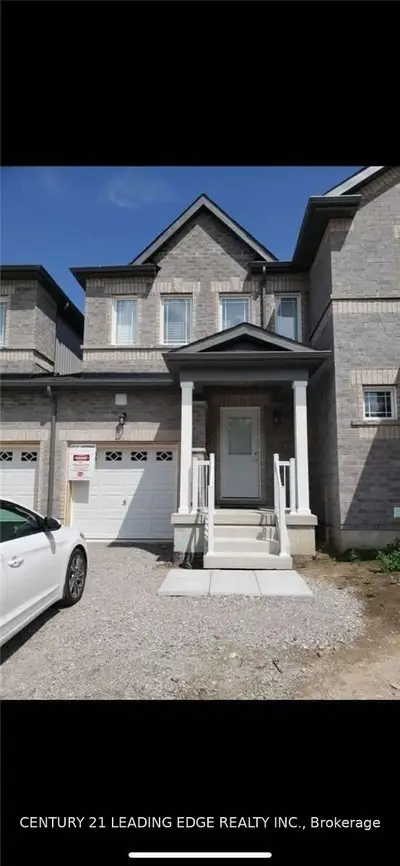 23 Robinson Street, Barrie, ON L4N 3J1