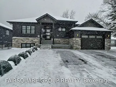 30 LAKESHORE Road, Wasaga Beach, ON L9Z 2Y3