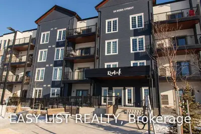 54 KODA Street 210, Barrie, ON L9L 0J6