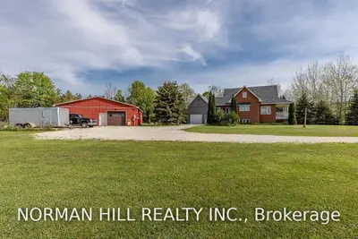 Detached in Clearview