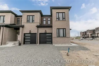 38 SOUTH PARK Lane, Barrie, ON L9J 0M8