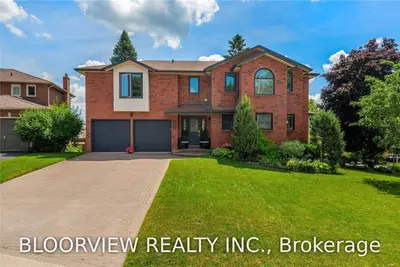 11 PINSENT Court, Barrie, ON L4N 6E3