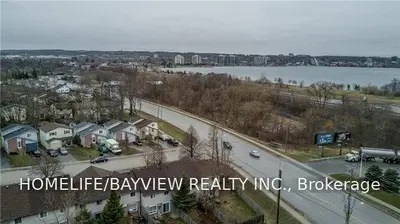 6 Peartree Court, Barrie, ON L4N 6N7