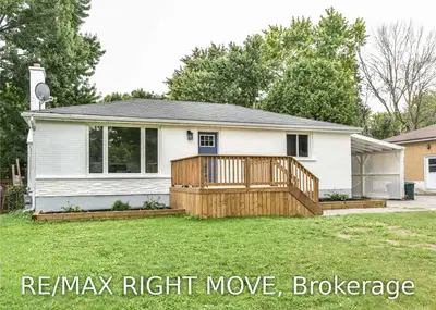 319 James Street E, Orillia, ON L3V 1M4