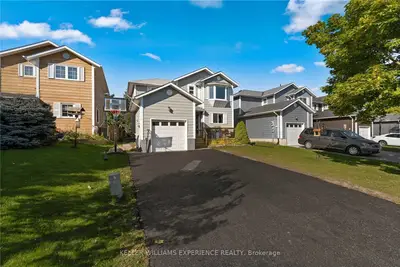44 ELIZABETH Street, Barrie, ON L4N 6M1