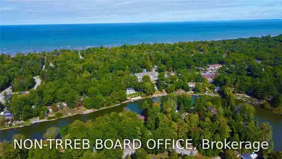 578 Oxbow Park Dr Drive, Wasaga Beach, ON L9Z 2T8