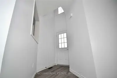 12 WILDWOOD Trail, Barrie, ON L4N 8K1