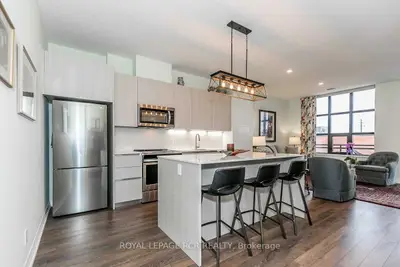 21 Matchedash Street 308, Orillia, ON L3V 4J4
