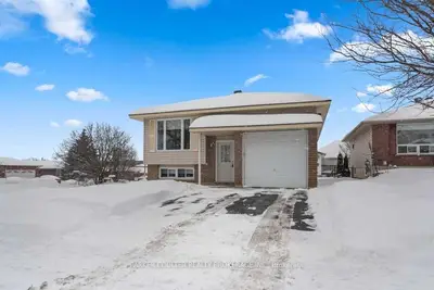 80 CALVERLEY Street, Orillia, ON L3V 8B1