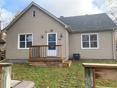 44 ALFRED Street, Barrie, ON L4N 3M3