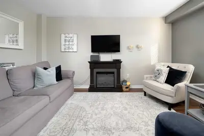 27 BIRD Street, Barrie, ON L4N 0X4