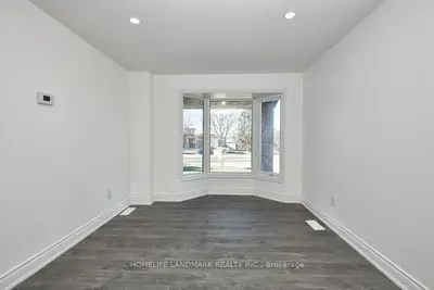 13 Wilson Court E Upper, Barrie, ON L4N 5K8