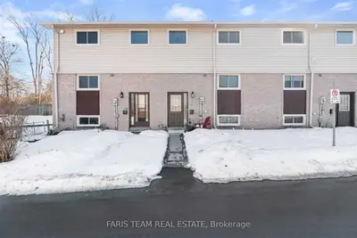 233 INNISFIL Street 11, Barrie, ON L4N 3E9