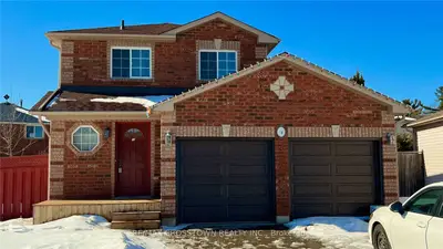 16 CANARY REED Court, Barrie, ON L4N 8S3