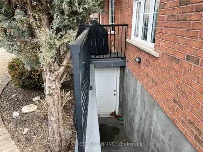 6 REBECCA Court, Barrie, ON L4N 0V5