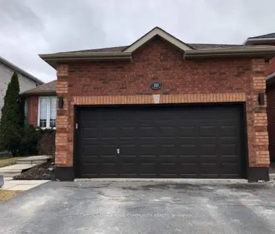 111 COUNTRY Lane, Barrie, ON L4N 0N3