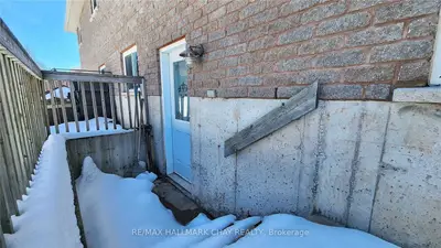 13 VIOLET Street Lower, Barrie, ON L4N 9N1