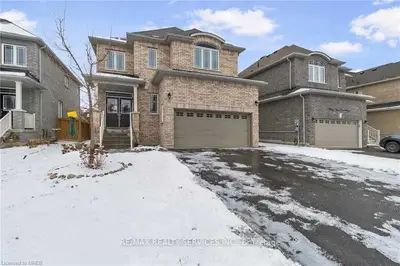 30 PEARL Street, Wasaga Beach, ON L9Z 0G8