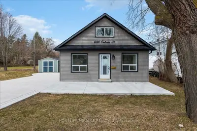 680 Ontario Street, Midland, On L4r 1a4